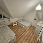 度假居 Dom Na Partykowie *